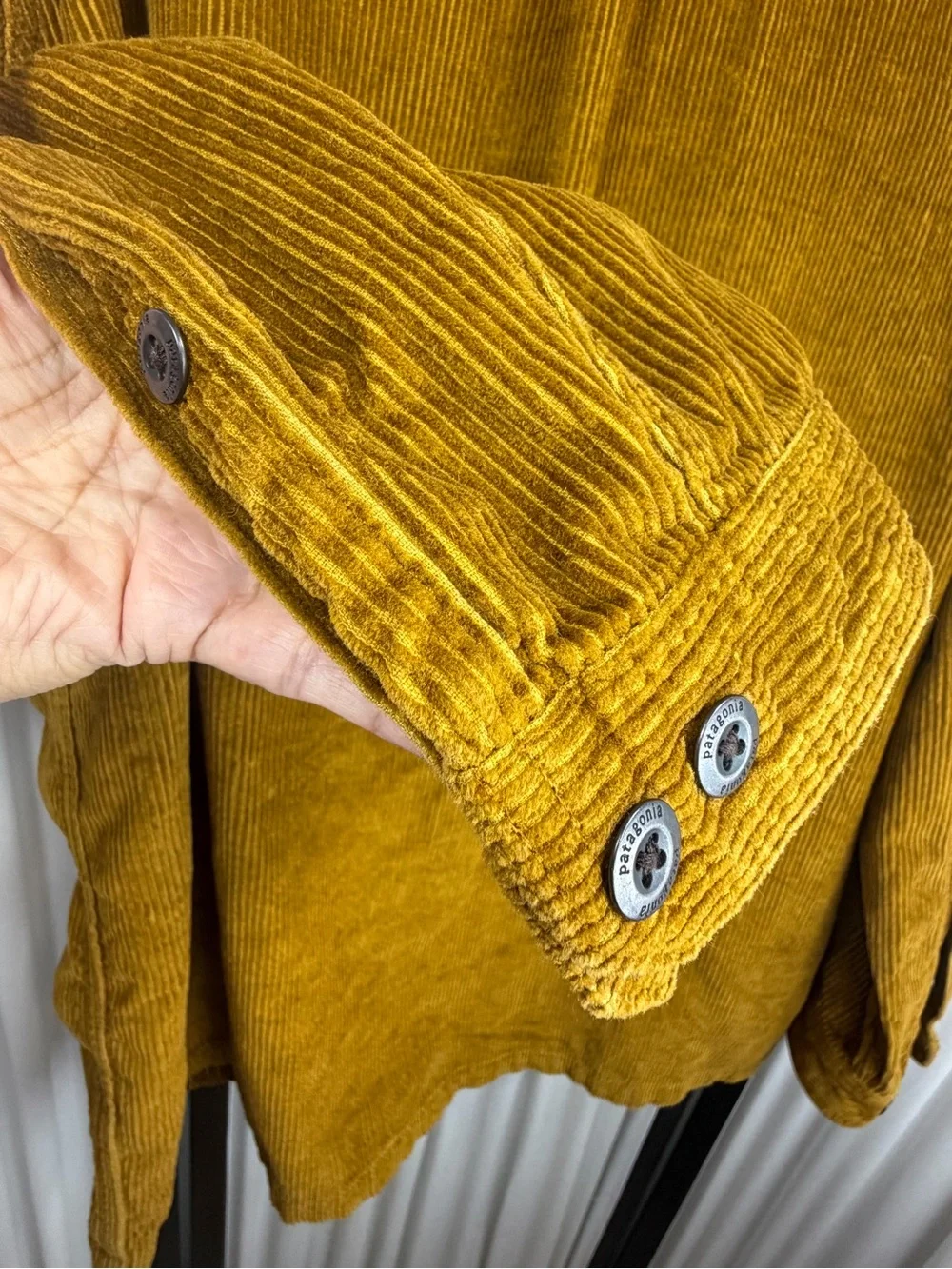 Patagonia Men’s Hemp-Cotton Farrier’s Shirt in Mustard Yellow